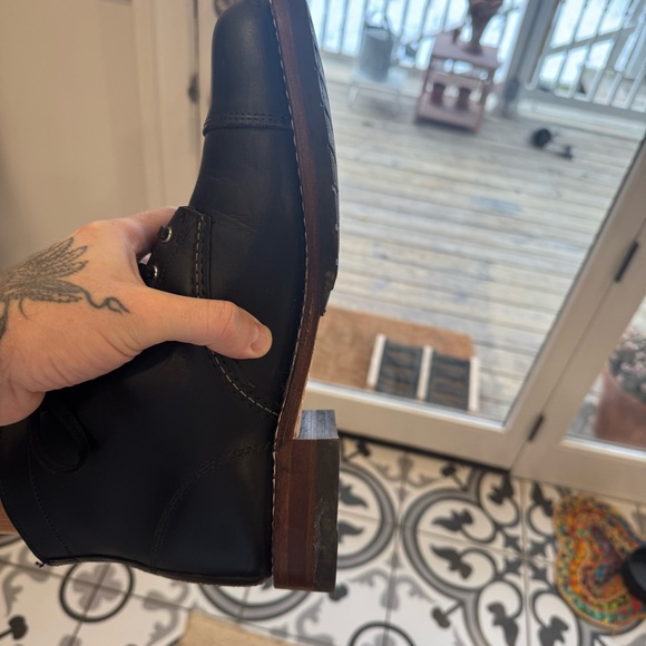 Wolverine Dark Leather 1000 Mile Boots, Cap Toe - Picture 4 of 10